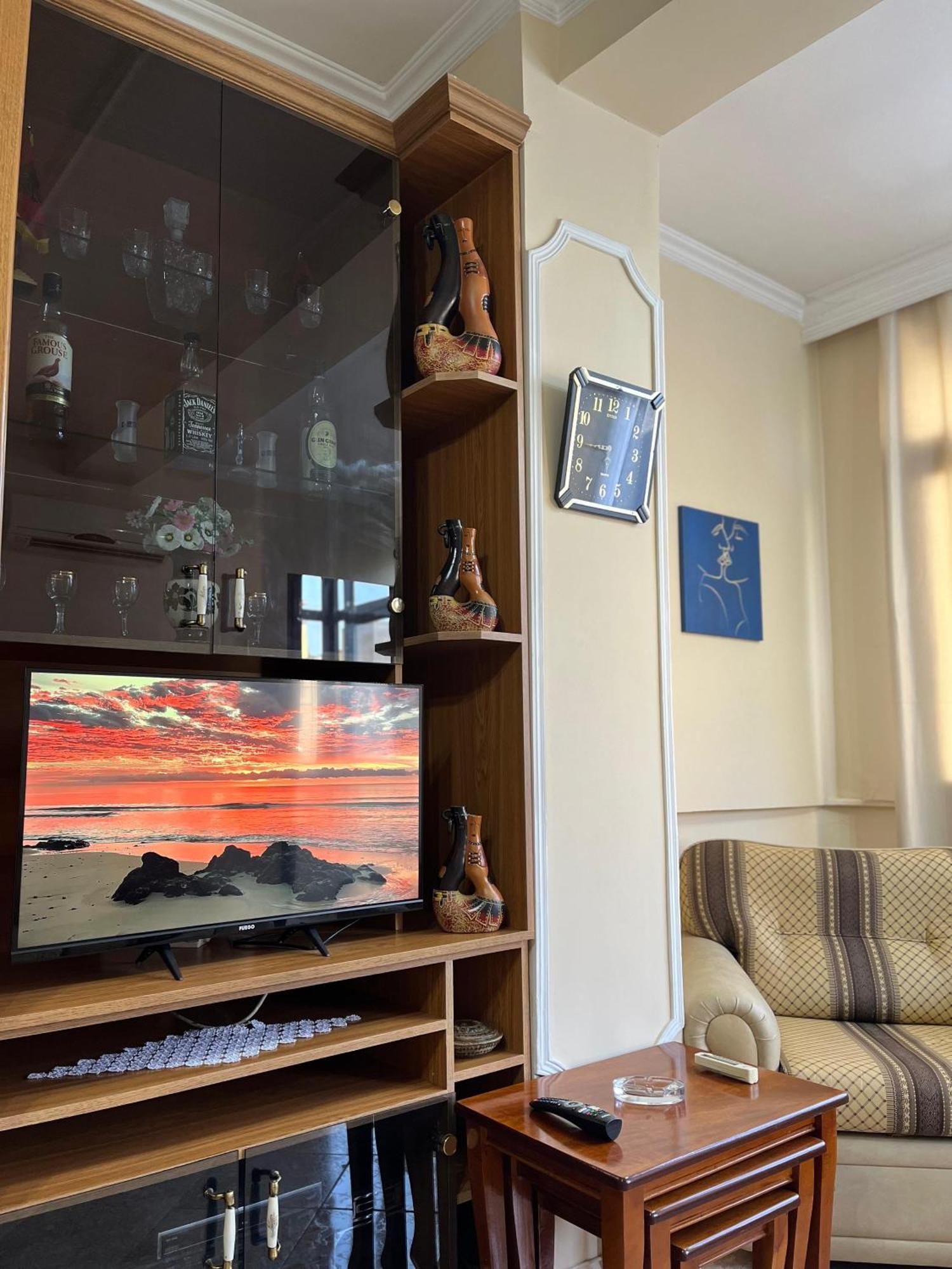 Touch Apartment *